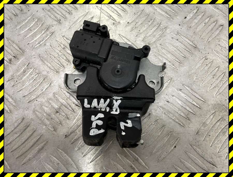 Замок крышки багажника Mitsubishi Lancer 10 2011г. | Фото № 1 Замок крышки багажника Mitsubishi Lancer 10 2011г. - Фото 1