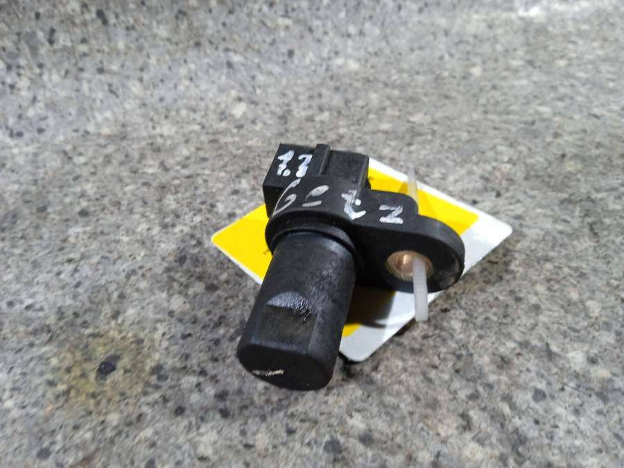 39350-22600 Датчик распредвала Hyundai Accent 2 поколение 2004г. | Фото № 1 39350-22600 Датчик распредвала Hyundai Accent 2 поколение 2004г. - Фото 1