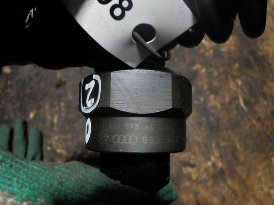 038130073AC Форсунка топливная Volkswagen Sharan 0000г. | Фото № 2 038130073AC Форсунка топливная Volkswagen Sharan 0000г. - Фото 2