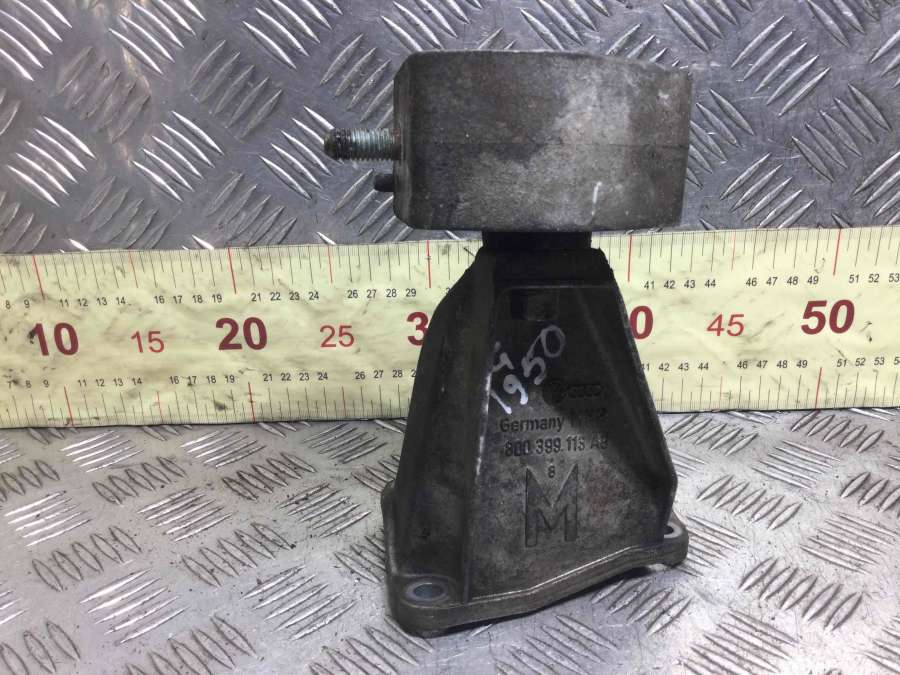 Подушка крепления КПП Volkswagen Passat Универсал 1998г. | Фото № 2 Подушка крепления КПП Volkswagen Passat Универсал 1998г. - Фото 2