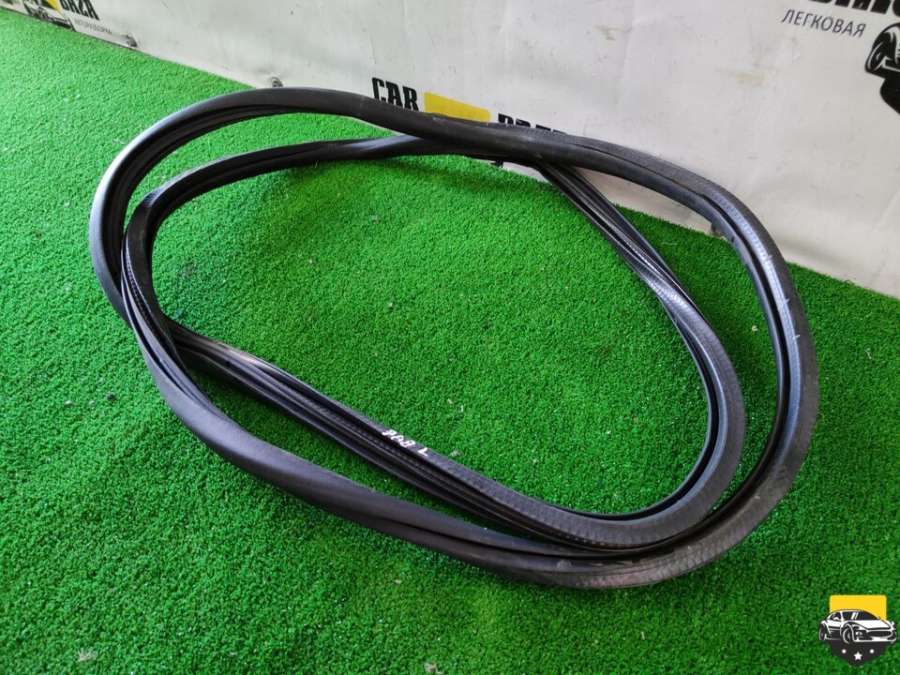 5K6867913 Уплотнитель двери задней левой  Volkswagen Golf 2010г. | Фото № 3  5K6867913 Уплотнитель двери задней левой  Volkswagen Golf 2010г. - Фото 3