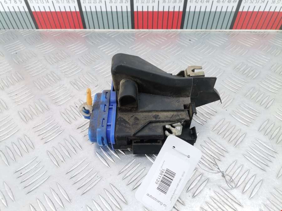 8D0839016A Замок двери задней правой Audi A4 B5 (1994-2001) Универсал 1998г. | Фото № 1 8D0839016A Замок двери задней правой Audi A4 B5 (1994-2001) Универсал 1998г. - Фото 1