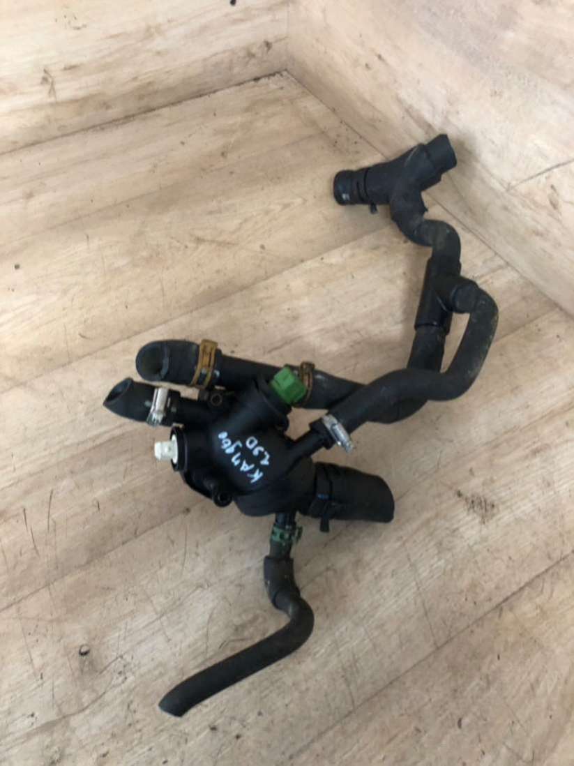 Корпус термостата Renault Kangoo 1 1999г. | Фото № 1 Корпус термостата Renault Kangoo 1 1999г. - Фото 1