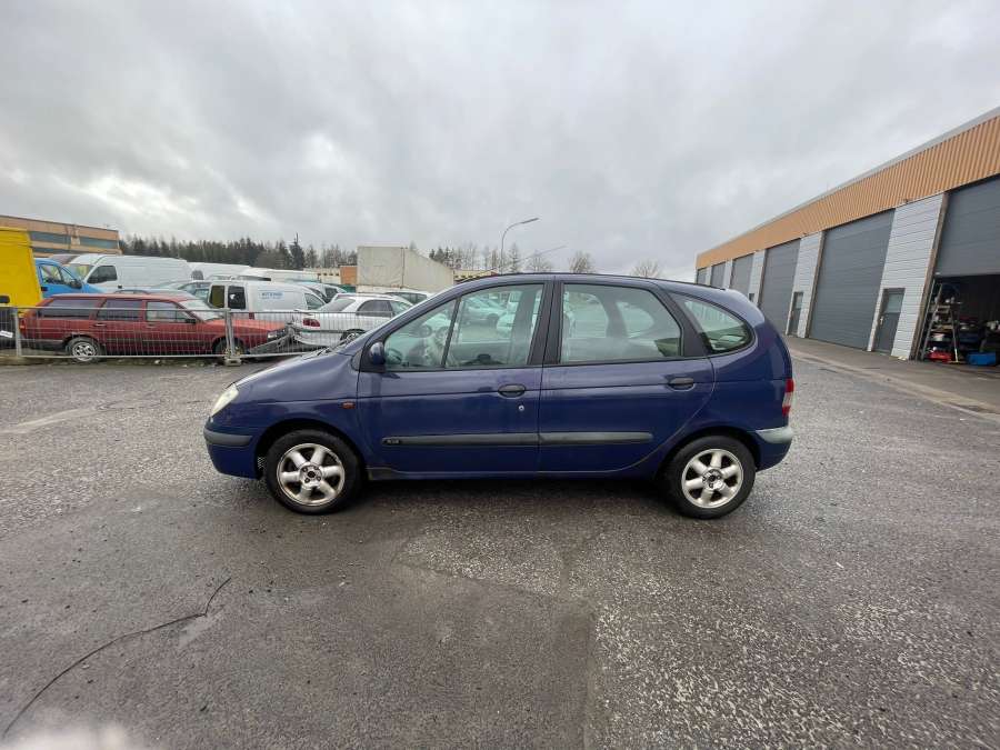 7700425842A863322Z Радиатор основной Renault Scenic 1 (1996-2003) Минивэн 1999г. | Фото № 8 7700425842A863322Z Радиатор основной Renault Scenic 1 (1996-2003) Минивэн 1999г. - Фото 8