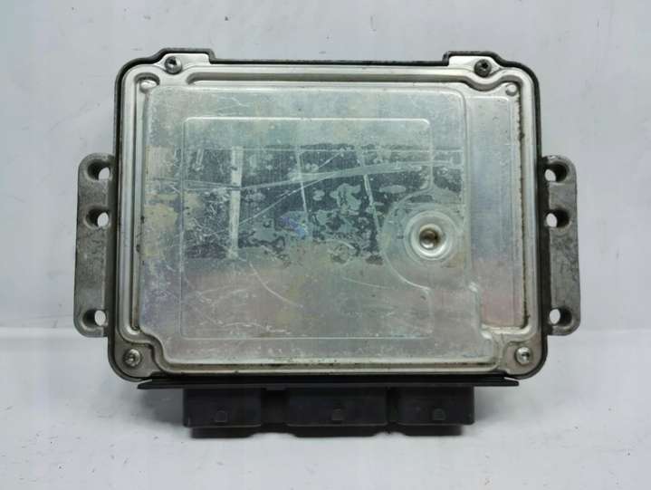8200310863 Блок управления двигателем Renault Megane 2 поколение (2002-2006) 2002г. | Фото № 4 8200310863 Блок управления двигателем Renault Megane 2 поколение (2002-2006) 2002г. - Фото 4