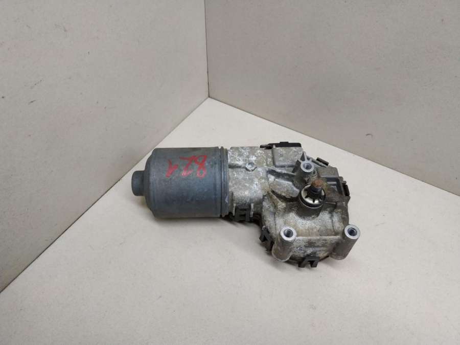 BOSCH0390241700 Моторчик передних стеклоочистителей (дворников)  Citroen C5  хетчбэк 5 дв. 2005г. | Фото № 1  BOSCH0390241700 Моторчик передних стеклоочистителей (дворников)  Citroen C5  хетчбэк 5 дв. 2005г. - Фото 1