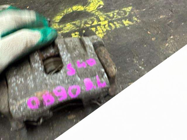 Суппорт задний левый Volvo V50 2009г. | Фото № 3 Суппорт задний левый Volvo V50 2009г. - Фото 3