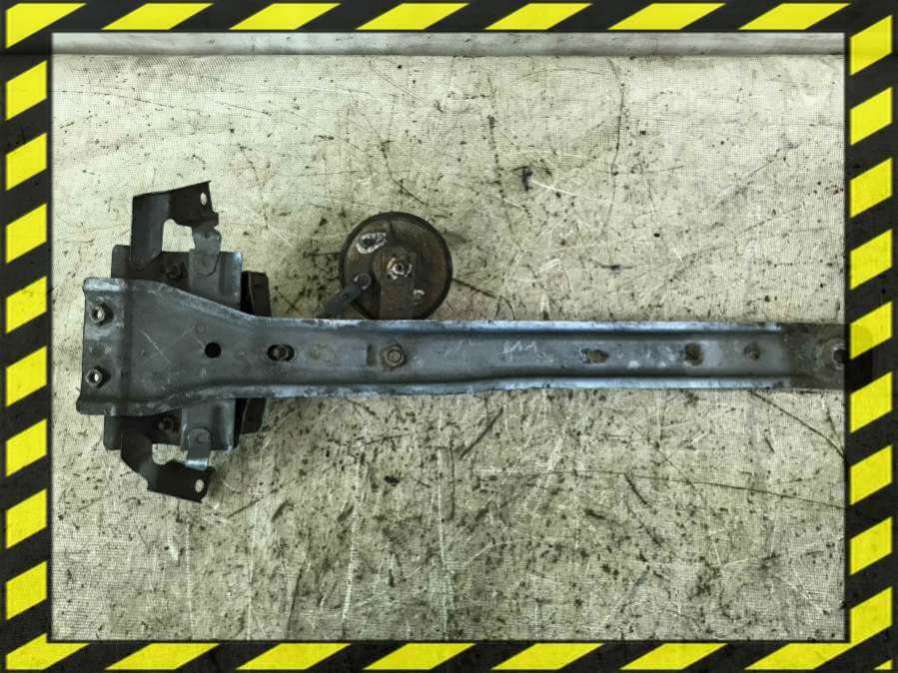 Передняя панель (телевизор) Hyundai Santa Fe (SM) 2002г. | Фото № 2 Передняя панель (телевизор) Hyundai Santa Fe (SM) 2002г. - Фото 2