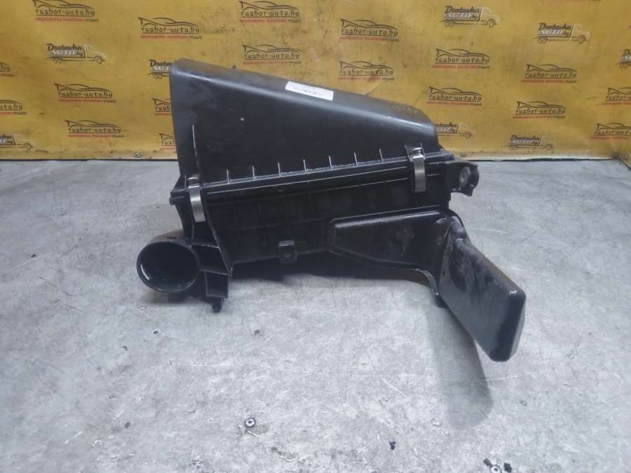 Корпус воздушного фильтра  Mitsubishi Space Star Минивэн 2003г. | Фото № 4   Корпус воздушного фильтра  Mitsubishi Space Star Минивэн 2003г. - Фото 4