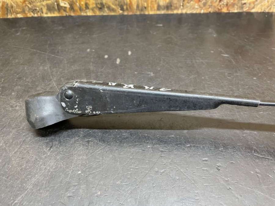 Дворник крышки багажника Volkswagen Sharan 1 1998г. | Фото № 5 Дворник крышки багажника Volkswagen Sharan 1 1998г. - Фото 5