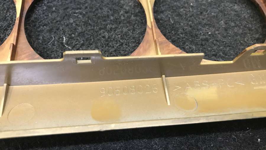 X20DTH90508026 Консоль салона (кулисная часть) Opel Vectra B универсал 2000г. | Фото № 3 X20DTH90508026 Консоль салона (кулисная часть) Opel Vectra B универсал 2000г. - Фото 3