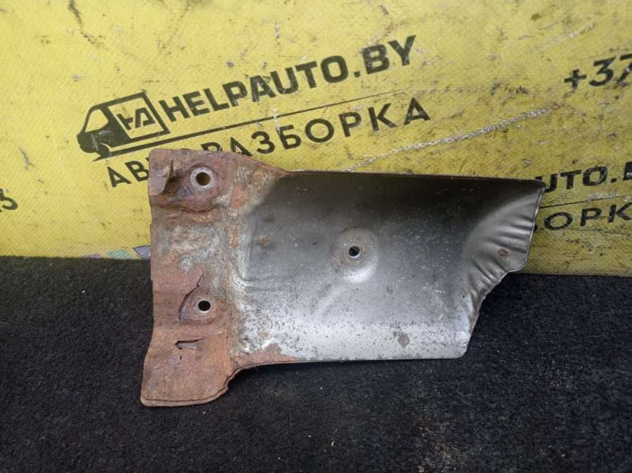 Тепловой экран глушителя Nissan Almera Tino V10 минивэн 2001г. | Фото № 2 Тепловой экран глушителя Nissan Almera Tino V10 минивэн 2001г. - Фото 2