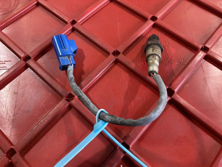 DW939G444FB0258030042 Лямбда-зонд Jaguar F-Pace X761 2017г. | Фото № 1 DW939G444FB0258030042 Лямбда-зонд Jaguar F-Pace X761 2017г. - Фото 1