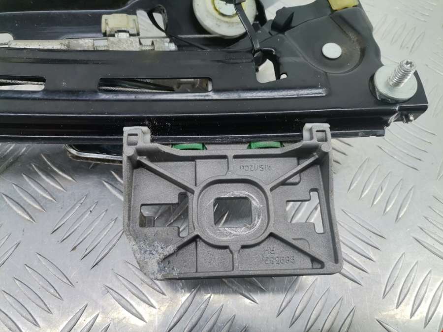 Стеклоподъемник электрический двери передней правой Volkswagen Passat CC (2008-2018) Седан 2009г. | Фото № 2 Стеклоподъемник электрический двери передней правой Volkswagen Passat CC (2008-2018) Седан 2009г. - Фото 2