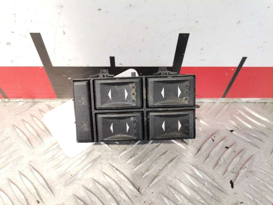 3S7T14A132BA Блок управления стеклоподъемниками Ford Mondeo 3 (2000-2007) Хетчбэк 5дв. 2003г. | Фото № 1 3S7T14A132BA Блок управления стеклоподъемниками Ford Mondeo 3 (2000-2007) Хетчбэк 5дв. 2003г. - Фото 1