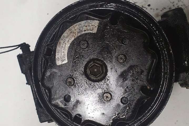 6SEU12C Компрессор кондиционера Audi A4 B6 (2000-2005) 2000г. | Фото № 4 6SEU12C Компрессор кондиционера Audi A4 B6 (2000-2005) 2000г. - Фото 4