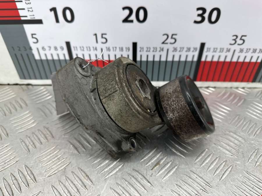 Натяжитель ремня генератора (приводного поликлинового ремня Honda CR-V 2 (2001-2006) Хетчбэк 5дв. 2004г. | Фото № 2 Натяжитель ремня генератора (приводного поликлинового ремня Honda CR-V 2 (2001-2006) Хетчбэк 5дв. 2004г. - Фото 2