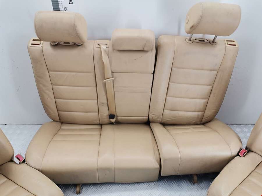 Салон (сидения) комплект Volkswagen Touareg 1 (2002-2010) Внедорожник 5дв. 2006г. | Фото № 5 Салон (сидения) комплект Volkswagen Touareg 1 (2002-2010) Внедорожник 5дв. 2006г. - Фото 5