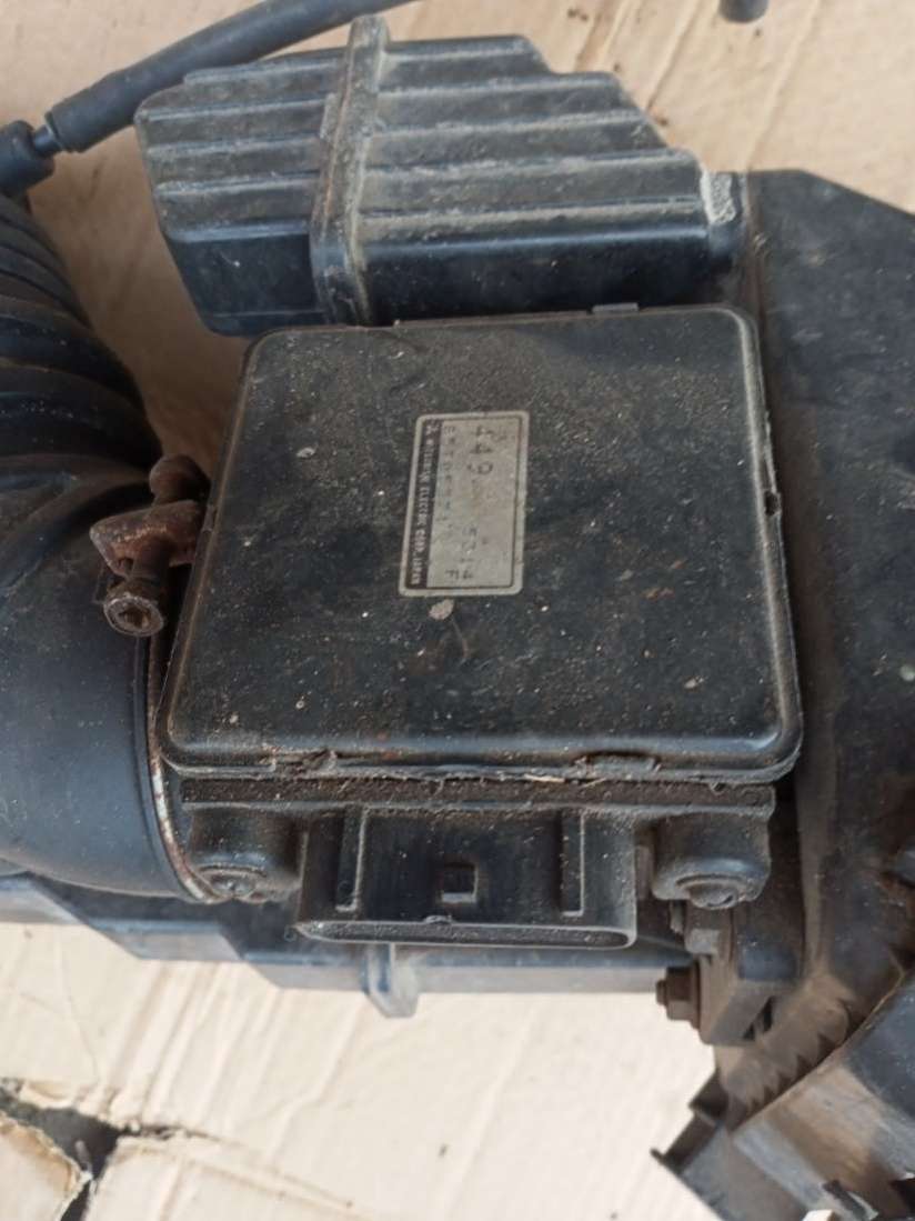 Расходомер Mitsubishi Galant 7 1994г. | Фото № 1 Расходомер Mitsubishi Galant 7 1994г. - Фото 1