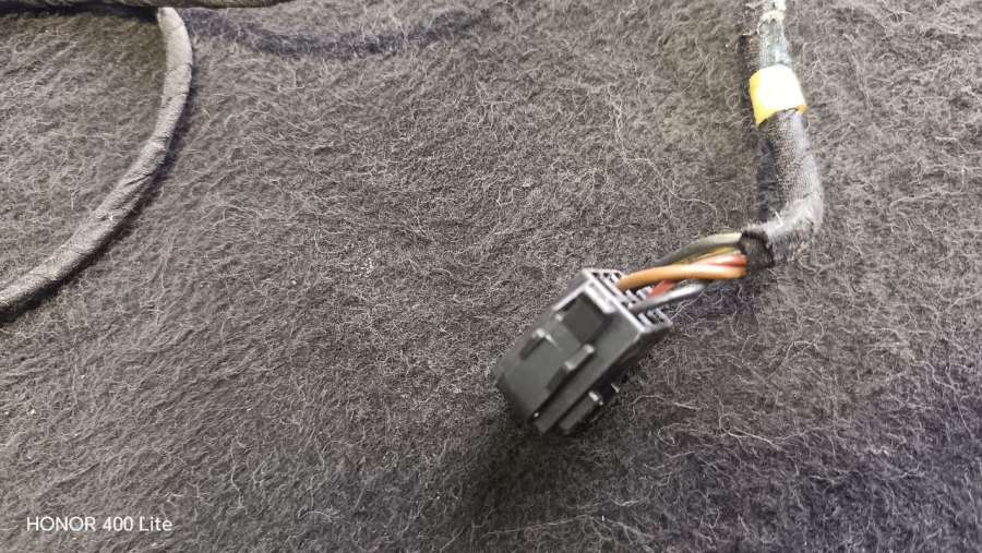 Проводка двери задней правой Volkswagen Passat B4 1996г. | Фото № 7 Проводка двери задней правой Volkswagen Passat B4 1996г. - Фото 7