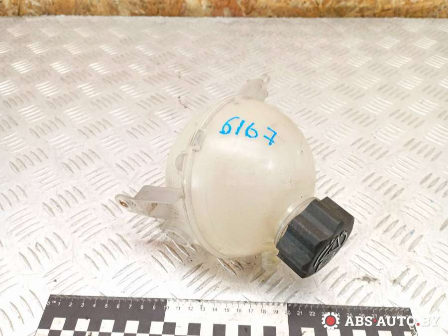 965431078096544296809684527680 Бачок расширительный  Citroen C4 2010г. | Фото № 1  965431078096544296809684527680 Бачок расширительный  Citroen C4 2010г. - Фото 1