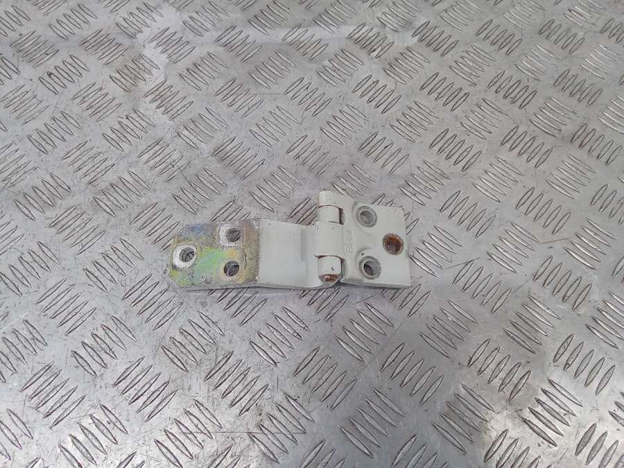 Петля двери передней левой Citroen Jumper 2004г. | Фото № 2 Петля двери передней левой Citroen Jumper 2004г. - Фото 2