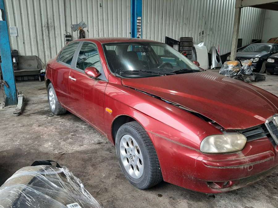 Рычаг передний правый Alfa Romeo 156 (932) (1997-2007) Седан 2002г. | Фото № 12 Рычаг передний правый Alfa Romeo 156 (932) (1997-2007) Седан 2002г. - Фото 12