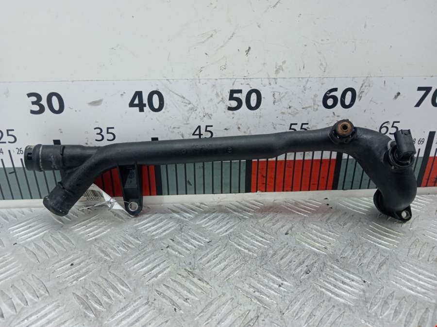 A2712001152 Трубка системы охлаждения Mercedes C-Class (W203) (2000-2008) Хетчбэк 3дв. 2004г. | Фото № 1 A2712001152 Трубка системы охлаждения Mercedes C-Class (W203) (2000-2008) Хетчбэк 3дв. 2004г. - Фото 1