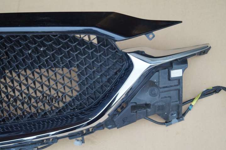 KB8B-50712 Решетка радиатора Mazda 2 поколение (007-010) 2007г. | Фото № 5 KB8B-50712 Решетка радиатора Mazda 2 поколение (007-010) 2007г. - Фото 5