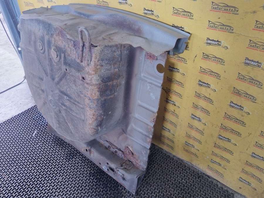 Ниша запасного колеса Ford Fiesta Хэтчбэк 5 дв. 2006г. | Фото № 1 Ниша запасного колеса Ford Fiesta Хэтчбэк 5 дв. 2006г. - Фото 1