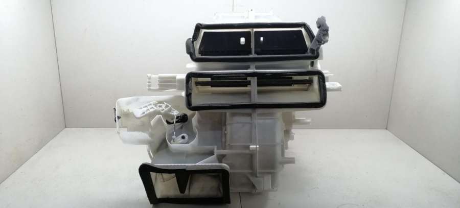 BBP3D Корпус отопителя (печки) Mazda 3 BL хетчбэк 5 дв. 2009г. | Фото № 2 BBP3D Корпус отопителя (печки) Mazda 3 BL хетчбэк 5 дв. 2009г. - Фото 2