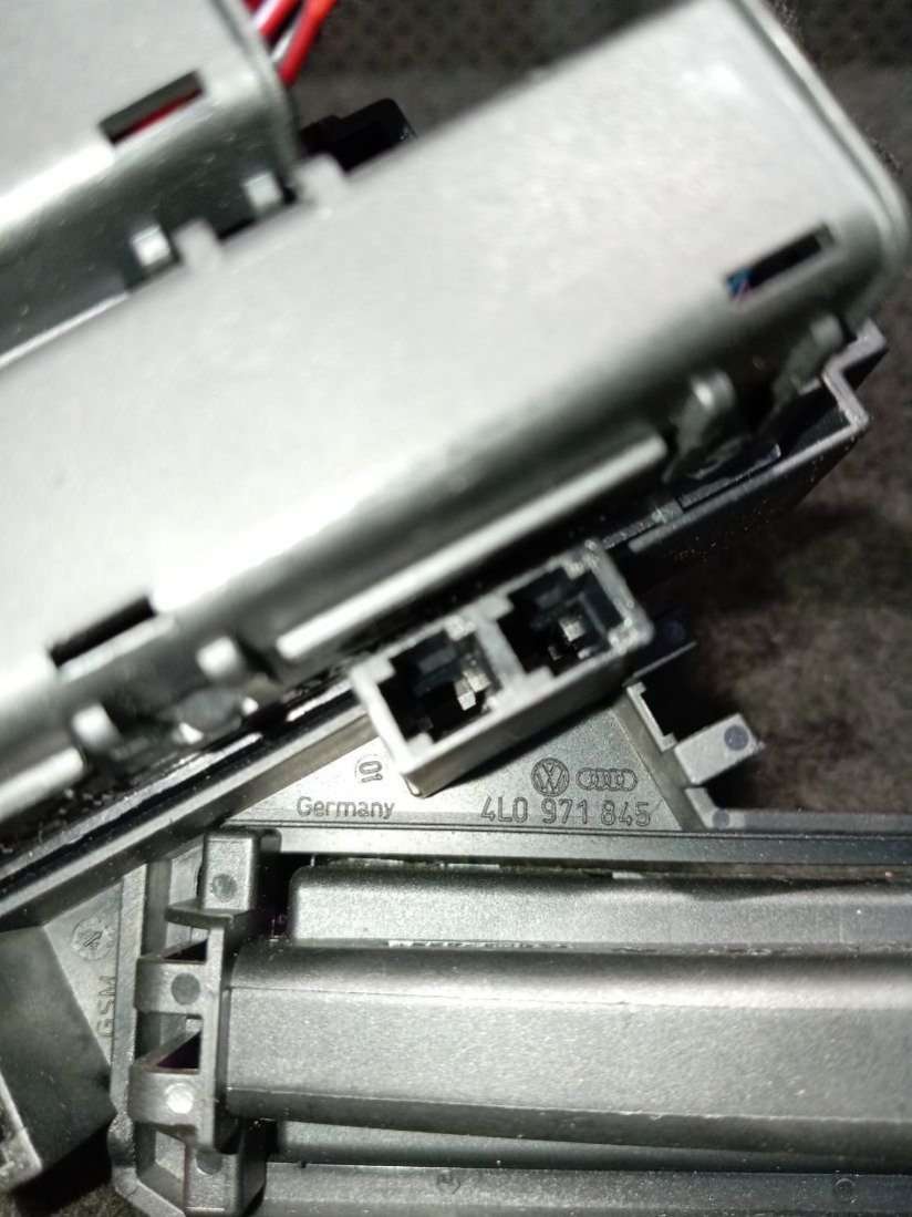4L0971845 Блок предохранителей Audi Q7 4L 2006г. | Фото № 4 4L0971845 Блок предохранителей Audi Q7 4L 2006г. - Фото 4