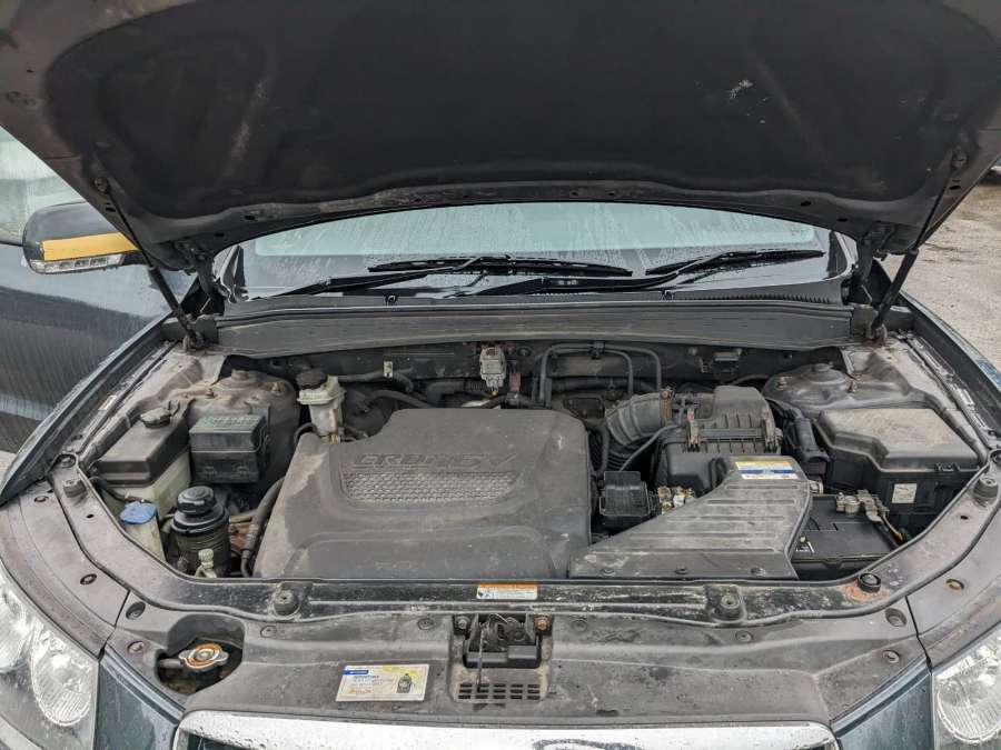 Крышка двигателя передняя Hyundai Santa Fe 2 (CM) (2005-2012) Внедорожник 5дв. 2011г. | Фото № 18 Крышка двигателя передняя Hyundai Santa Fe 2 (CM) (2005-2012) Внедорожник 5дв. 2011г. - Фото 18