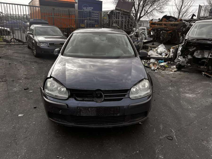 Суппорт передний левый Volkswagen Golf 5 (2003-2008) Хетчбэк 3дв. 2003г. | Фото № 8 Суппорт передний левый Volkswagen Golf 5 (2003-2008) Хетчбэк 3дв. 2003г. - Фото 8