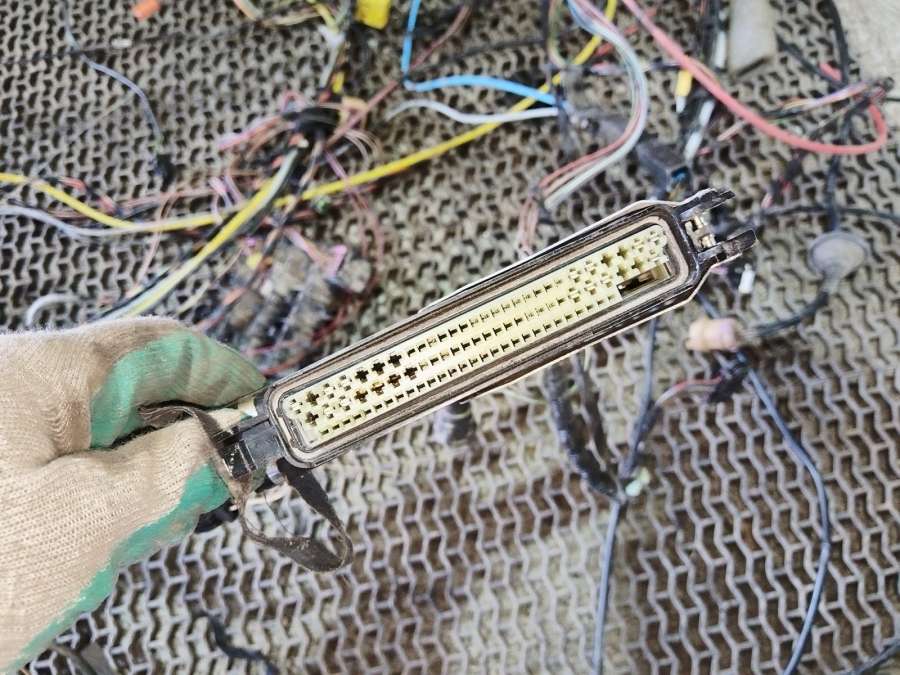 Проводка Audi A4 Универсал 1996г. | Фото № 9 Проводка Audi A4 Универсал 1996г. - Фото 9