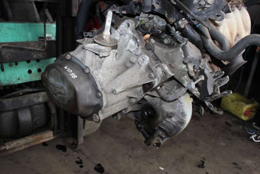 20DL69 МКПП  Citroen Xsara Picasso 2001г. | Фото № 2  20DL69 МКПП  Citroen Xsara Picasso 2001г. - Фото 2