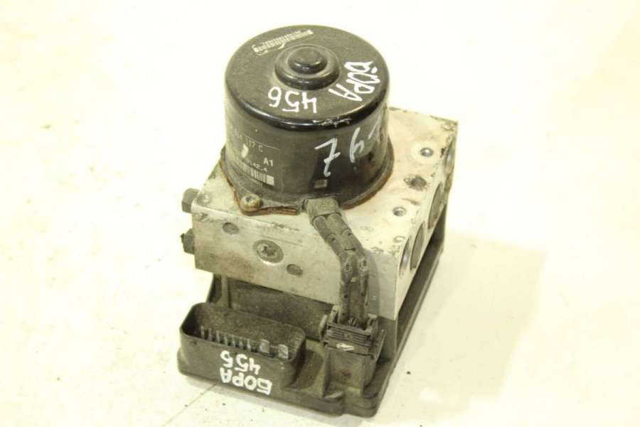 1J0907379G1J0614117C Блок АБС (ABS) Volkswagen Bora 1999г. | Фото № 1 1J0907379G1J0614117C Блок АБС (ABS) Volkswagen Bora 1999г. - Фото 1