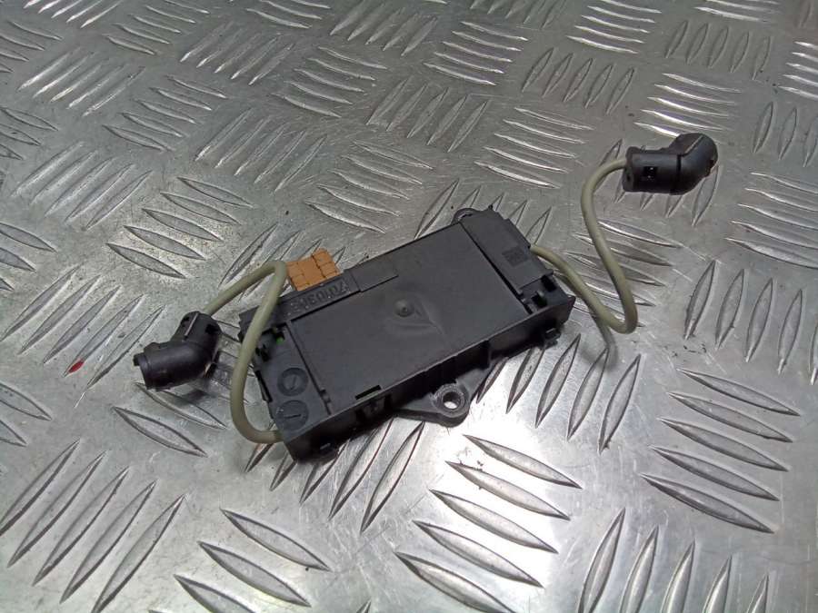 4B0951177A Датчик сигнализации Audi A6 C5 (S6,RS6) 2003г. | Фото № 4 4B0951177A Датчик сигнализации Audi A6 C5 (S6,RS6) 2003г. - Фото 4