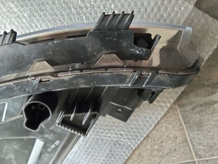 92102-H8 Фара правая Kia Stonic 1 поколение (2017-2024) 2017г. | Фото № 6 92102-H8 Фара правая Kia Stonic 1 поколение (2017-2024) 2017г. - Фото 6