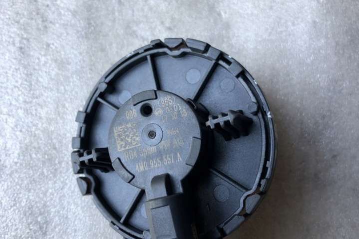 4M0955557A Датчик удара  Audi A4 B9 (2015-2019) 2015г. | Фото № 2  4M0955557A Датчик удара  Audi A4 B9 (2015-2019) 2015г. - Фото 2