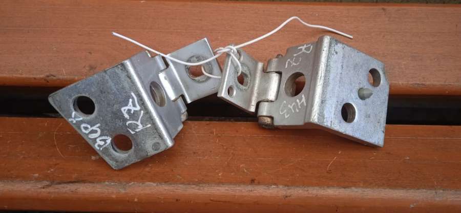 Петля двери задней правой Citroen Xsara Picasso 2004г. | Фото № 3 Петля двери задней правой Citroen Xsara Picasso 2004г. - Фото 3