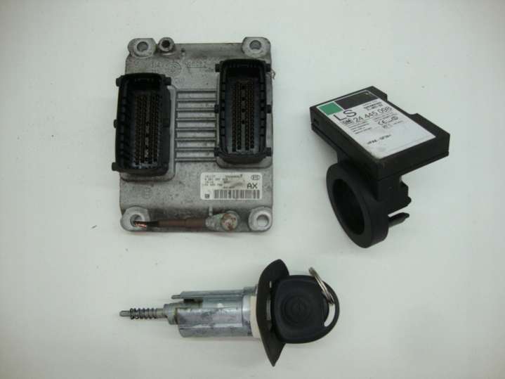 24443796026120742324445098 Блок управления двигателем  Opel Corsa C (2000-2003) 2000г. | Фото № 1  24443796026120742324445098 Блок управления двигателем  Opel Corsa C (2000-2003) 2000г. - Фото 1