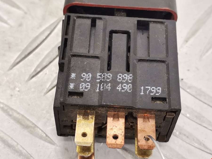 90589898 Кнопка аварийной сигнализации Opel Zafira A (1999-2006) Минивэн 2002г. | Фото № 4 90589898 Кнопка аварийной сигнализации Opel Zafira A (1999-2006) Минивэн 2002г. - Фото 4