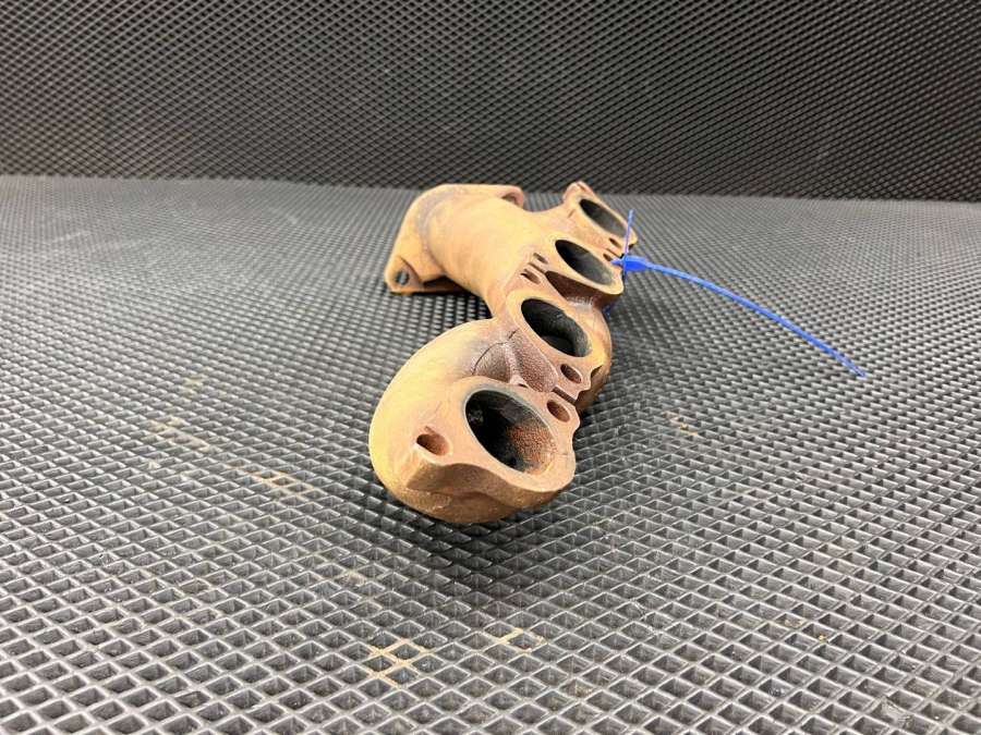 AJ812275LR0351098W93-9431-BB Выпускной коллектор  Jaguar XF X250 CC9 2011г. | Фото № 4  AJ812275LR0351098W93-9431-BB Выпускной коллектор  Jaguar XF X250 CC9 2011г. - Фото 4