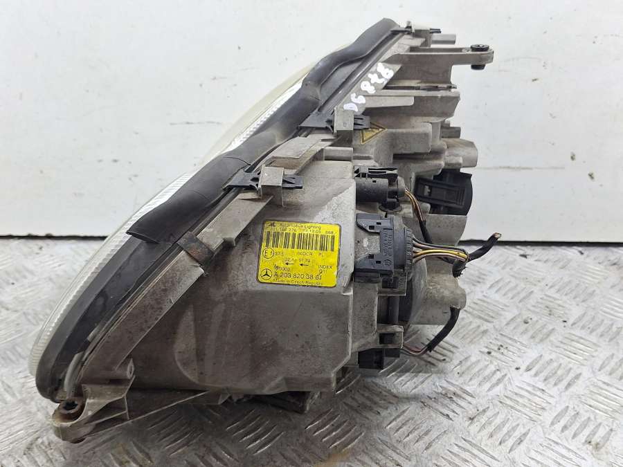 A20382038610301166276 Фара правая Mercedes-Benz C W203/S203/CL203 W203.054 2005г. | Фото № 2 A20382038610301166276 Фара правая Mercedes-Benz C W203/S203/CL203 W203.054 2005г. - Фото 2