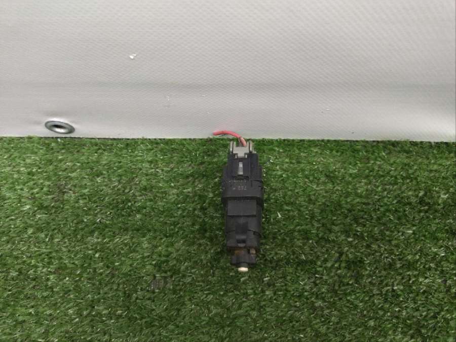 3M5T-13480AC Датчик педали тормоза (лягушка) Renault Master 2 2000г. | Фото № 2 3M5T-13480AC Датчик педали тормоза (лягушка) Renault Master 2 2000г. - Фото 2