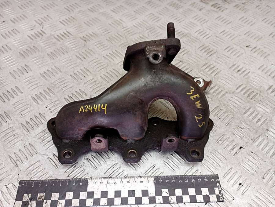 Коллектор выпускной  Mitsubishi Galant 8 2002г. | Фото № 1   Коллектор выпускной  Mitsubishi Galant 8 2002г. - Фото 1