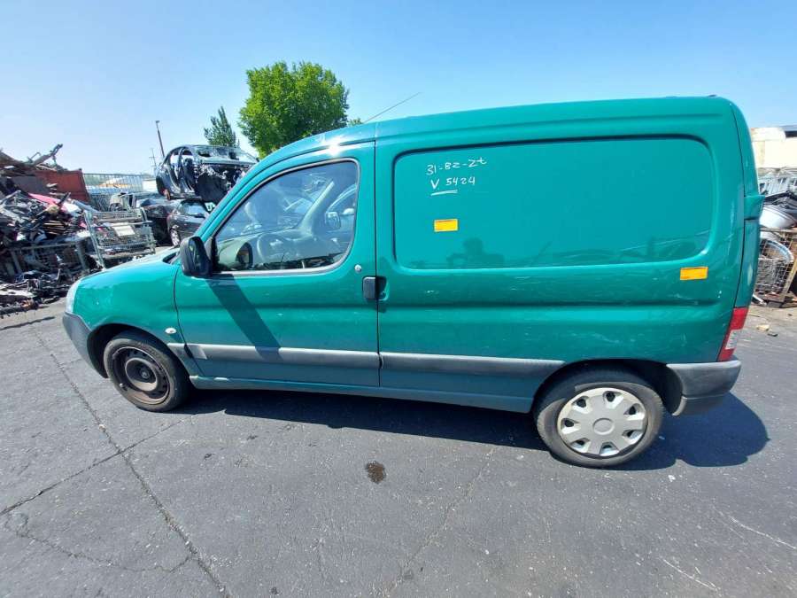 Коллектор выпускной Peugeot Partner 1 (1996-2008) Фургон 2000г. | Фото № 5 Коллектор выпускной Peugeot Partner 1 (1996-2008) Фургон 2000г. - Фото 5