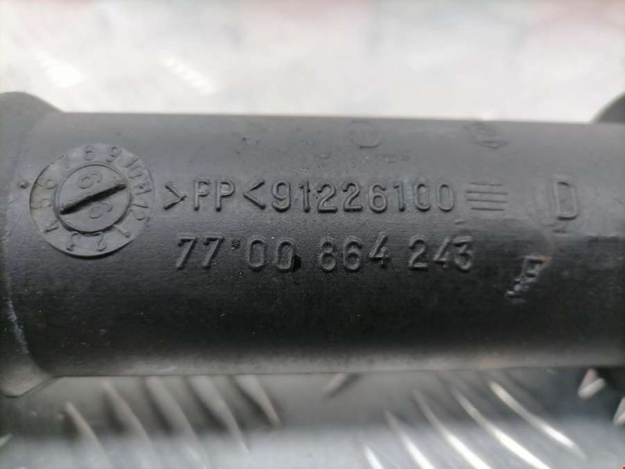 Резонатор воздушного фильтра Renault Espace 3 (1996-2002) Минивэн 1999г. | Фото № 6 Резонатор воздушного фильтра Renault Espace 3 (1996-2002) Минивэн 1999г. - Фото 6