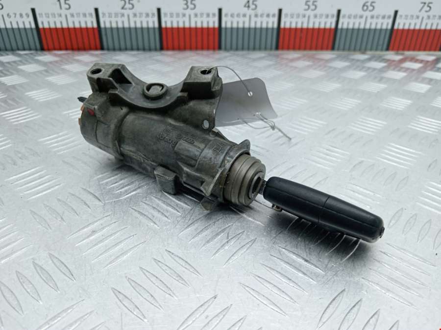 4B0905851B Замок зажигания Volkswagen Sharan 1 (1995-2010) Минивэн 2002г. | Фото № 1 4B0905851B Замок зажигания Volkswagen Sharan 1 (1995-2010) Минивэн 2002г. - Фото 1